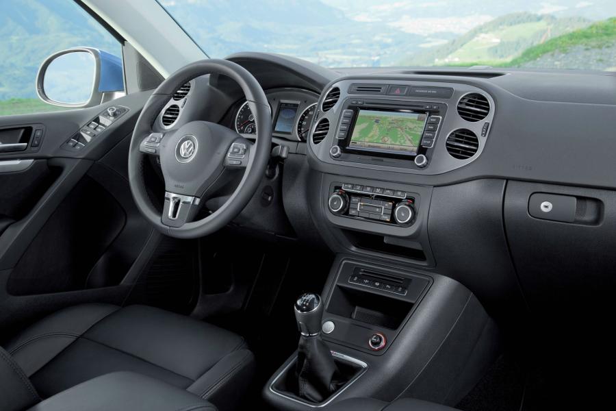  Volkswagen Tiguan 2011 года  (фото 16 из 146)